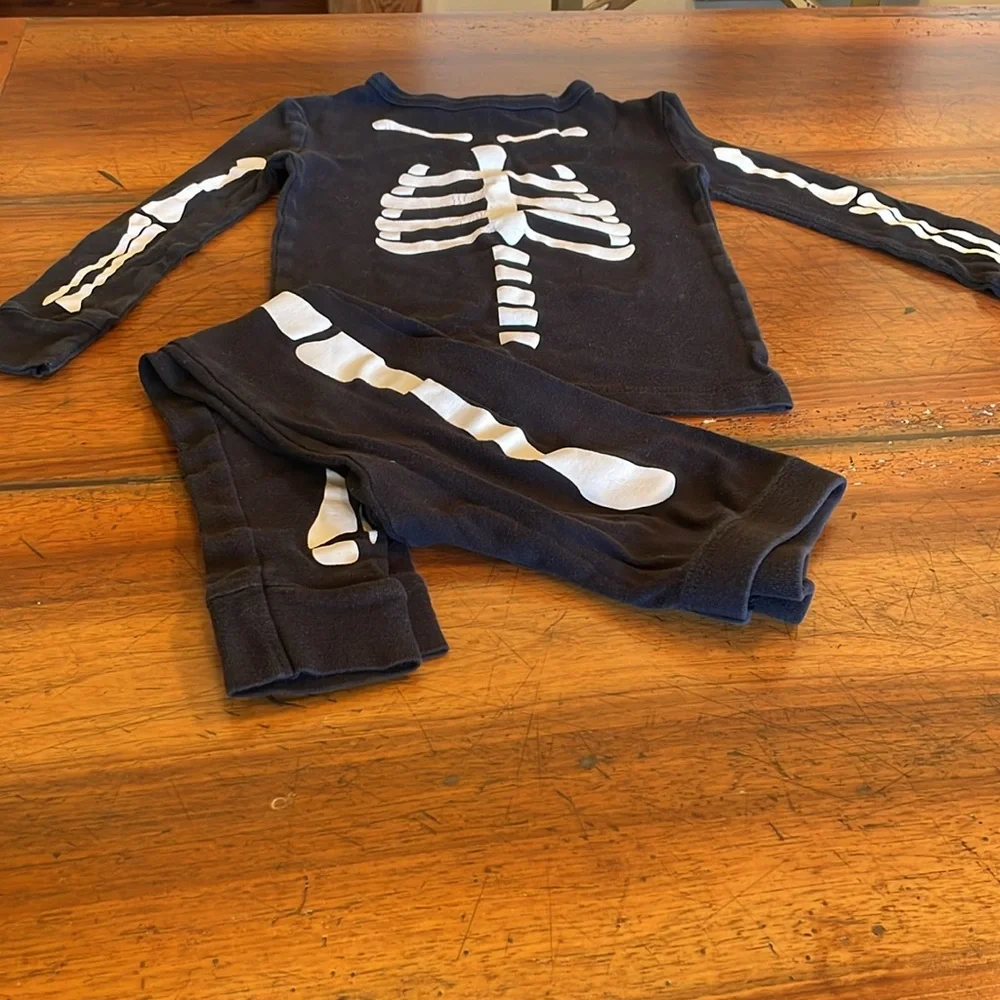 Glow in the Dark Halloween Pajamas or Costume | Size 4